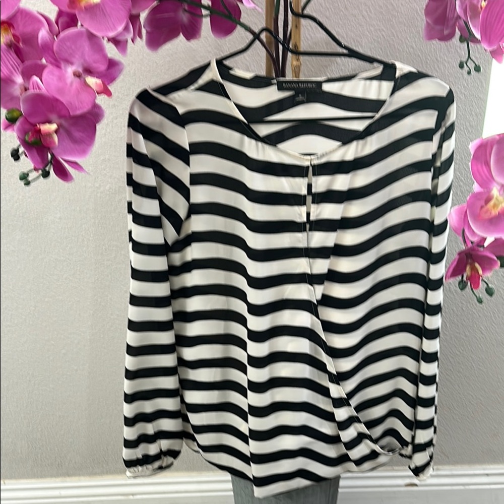 Black and White Striped Women Top